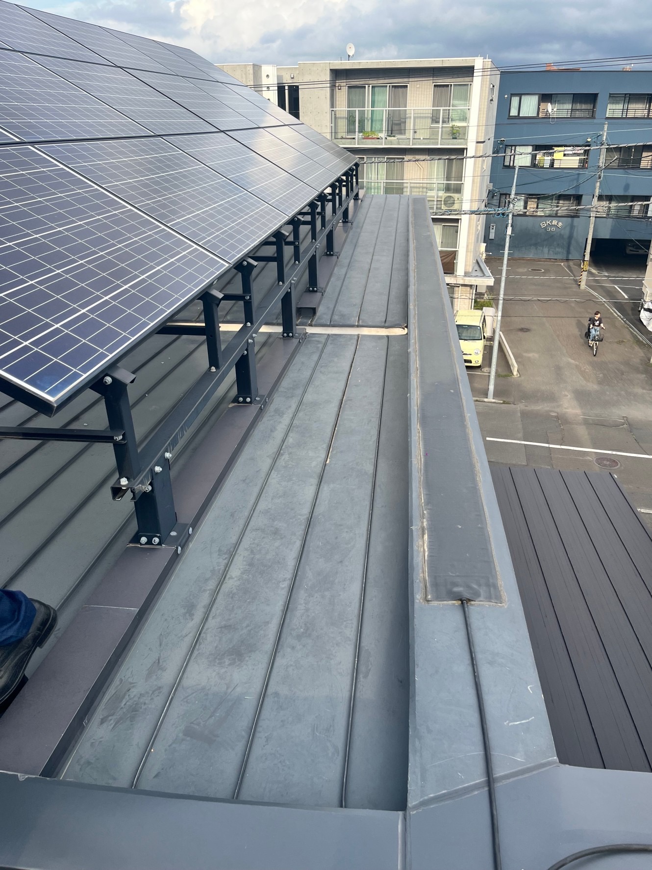 雪庇防止用ルーフヒーターを設置しました！【札幌市北区】K様邸 - 屋根プロ